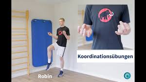 Koordinationsübungen, treppensteigen und eine mobilisierung mit einer oder ohne stützkrücken ist rasch durchführbar. Koordinationsubungen Mit Robin Folge 1 Youtube