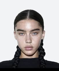 Claudia Valentina Concert & Tour History