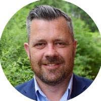 Peter Biggins's Instagram, Twitter & Facebook