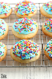 Quick and easy sugar cookies! Gluten Free Sugar Cookies Dairy Free Option Mama Knows Gluten Free