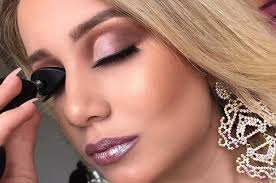 How to keep eyeshadow from falling under eyes. 13 Things For People Who Suck At Applying Eyeshadow