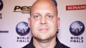 PES hits back: Konami accuses FIFA of copying, reveals truth behind  licenses and explains Seabass' new role