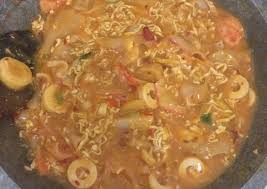 Meski bintang utama dari menu ini cuma kerupuk, banyak masyarakat penasaran dengan sajian jajanan baru ini. Resep Seblak Suki Seafood Oleh Wiindaschon Koleksi Resep Terbaik Dari Studylog9229