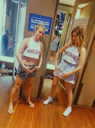 Elyse Willems on X: Ive had this photo of @bdunkelman on my desktop for  years now and I will never delete it, this is the ideal womans pose,  lifestyle, attitude. BeachFreaks t.coMaIfGVJ926 