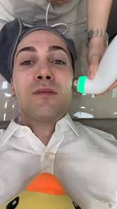 🇰🇷 Sono stato in un centro estetico a Seoul hongdae per un trattamento  viso super famoso 🧖🏻‍♂️✨, Promettevano pelle da star… io invece sto  ancora cercando di capire cosa mi abbiano fatto 🤣 ho pagato ...