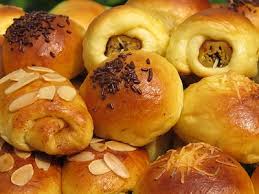 Yang sebelumnya kami membahas resep bolu kukus , bolu kukus merupakan makanan atau sajian yang biasanya kita temui saat ada perayaan atau acara acara penting. Roti Kukus Anti Gagal Language Id Cara Membuat Roti Isi Cokelat Anti Gagal Youtube Murinoteboo