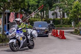 Kuala lumpur, aug 16 — as prime minister tan sri muhyiddin yassin clocked in for what is said to be his last day in office, mic president tan sri sa vigneswaran named sitting deputy prime minister. Report Ismail Sabri Ag In Vehicles Seen Entering Pm S Residence This Morning Malaysia Malay Mail