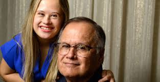 These 1990s Fashion Trends Capture What It Means to Be Cool Without Trying  Hard