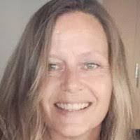 Beth Givens's Instagram, Twitter & Facebook