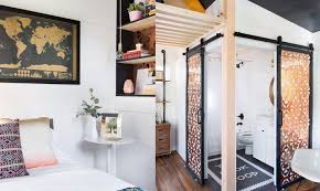 This tiny house combines the ease of building a model home with the option of avoiding a cookie cutter structure. Diy Tiny Vacation Home On Wheels Designs Ideas On Dornob