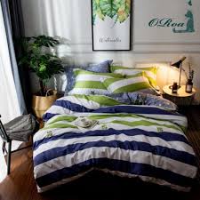 If you're like most college students you will have your share of accidents in your dorm room and your pillow might as mentioned above your dorm bed has several purposes it must fulfill. Best College Dorm Bedding Sets Lux Comfy Bedding