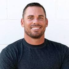 Mike Eveland's Instagram, Twitter & Facebook