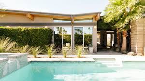 We support our local schools, our proud veterans and the palm springs air museum. A Palm Springs Midcentury Inspired Home Embraces Its Arid Climate With A Sustainable Design Curbed La