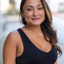 Rosemary Arruda's Instagram, Twitter & Facebook