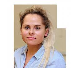 Sarah Guise's Instagram, Twitter & Facebook