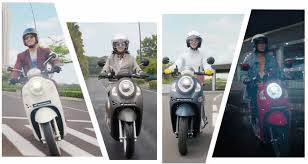 Daftar harga cash dan kredit motor honda scoopy terbaru 2020 termurah, ajukan rem depan. 4 Varian Honda Scoopy Sporty Stylish Fashion Dan Prestige