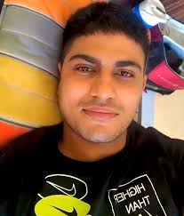 𝐆𝐨𝐨𝐝 𝐍𝐢𝐠𝐡𝐭 𝐒𝐡𝐮𝐛𝐢𝐚𝐧𝐬!!!🌝🌙🤍✨ #shubmangill #sleepingtime  #goodnight #cricketer #resttime #night #vibes