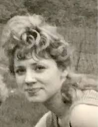 Linda Kaye's Instagram, Twitter & Facebook