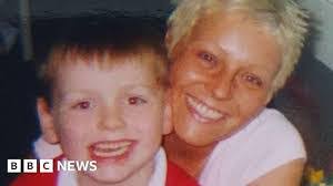 Rebecca Cort's Instagram, Twitter & Facebook