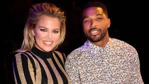 عارية الصدر وخاتم خطوبة كلوي كارداشيان تثير ضجة بنشرها صور شخصية لها khloe kardashian and tristan khloe kardashian tristan thompson khloe kardashian