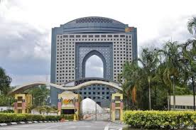 Luar negara, pembangunan luar bandar, pembangunan infrastruktur, pendidikan, perusahaan getah, perlombongan, pertanian, kelapa sawit, perdagangan, kewangan perbadanan kemajuan pelancongan malaysia (pkpm). Perbadanan Pembangunan Perdagangan Luar Malaysia Matrade Sinar Harian