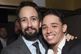 His love interest, vanessa, is played by vida's melissa barrera, with leslie grace starring as nina. In The Heights Movie Cinema Release Date Cast For Lin Manuel Miranda S Musical Film Radio Times