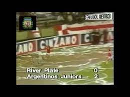 Con el club millonario consiguió el campeonato de primera división 1985/86, copa libertadores 1986 y copa intercontinental 1986, los tres con héctor rodolfo veira como entrenador, además de la copa interamericana 1987 ya con carlos timoteo griguol sentado en el banco de los. River Plate 0 Vs Argentinos Juniors 2 Copa Libertadores 1986 Youtube