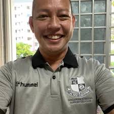 Tommy Low (@lobinhoot)