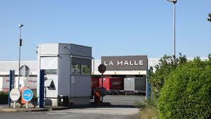 Trouvez votre annonce de chaussures d'occasion à vendre ou acheter à paris 14 (75) parmi nos débarras chaussures occasions sur paruvendu mondebarras. Deux Offres Deposees Pour La Reprise Des Depots Logistiques De La Halle A Montierchaume Et Issoudun
