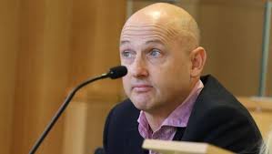 Liz Gunn convicted of assaulting airport security worker