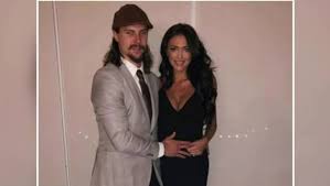 He was raised there alongside his two siblings by their parents who were highly spiritual, raising their kids in the lutheran church and that spirituality would follow chris even as a fighter. Ottawa Senators Players Apologize For Video That Showed Them Trash Talking Their Team Globalnews Ca
