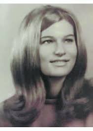 Barbara Elledge's Instagram, Twitter & Facebook