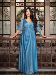 Se sei una giovane sportiva e vorresti della biancheria che assecondi i tuoi movimenti senza stringere il tuo corpo rivolgiti alle collezioni basic: Abiti Da Cerimonia Curvy Eleganti Musani Couture