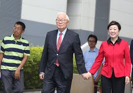 在全世界的半導體業，鮮少人不知道morris chang ── 「張忠謀」。 start by marking 張忠謀自傳 上冊 as want to read å¼µå¿ è¬€ æˆ'çš„æˆå°± é™¤äº†å°ç©é›»é‚„æœ‰èŠ¬ å¼µå¿ è¬€ é è¦‹é›œèªŒ