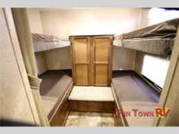 Видео sonic 234vbh travel trailer, lightest quad. Top Three Bunkhouse Travel Trailers To Explore Fun Town Rv Blog