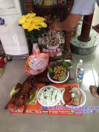 Văn khấn cúng thần tài thổ địa là bài văn cúng thần tài ngày rằm mùng một hàng tháng dùng trong ngày mùng một hoặc chiều tối ngày rằm. HÆ°á»›ng Dáº«n Cung Tháº§n Tai Ong Ä'á»‹a Mung 10 Hang Thang