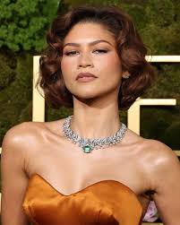 A fabulous wash and go to start the new year! 🎈🎆 Creamy curl styler,  Curldaze, curly haircare, black owned haircare, viral hair products, wash  and go