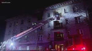 Bild von kitchen window, minneapolis: Mpls Firefighters Respond To 4 Story Apartment Fire Kare11 Com