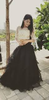 Naira is often seen sporting the newest trends in the fashion industry just like the off shoulder blouse! 900 Kaira Ideas In 2021 Kartik And Naira Cutest Couple Ever Kaira Yrkkh