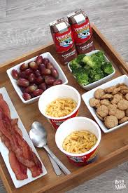 If you want to serve meat, i would recommend serving with pork chops or oven roasted is mac and cheese good for toddlers? 5 Sides To Serve Kids With Macaroni And Cheese Over The Big Moon