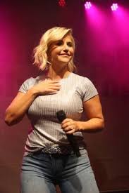 Mini schwiiz, mini heimat (gold edition) year of release: 460 Beatrice Egli Ideen In 2021 Beatrice Egli Beatrice Egli Bilder Hubsche Frau