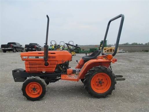 Kubota B6200 Tractor