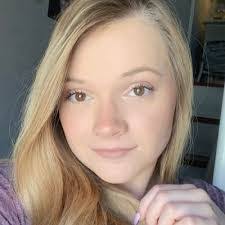 Linda Malott's Instagram, Twitter & Facebook