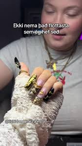 Brilliant Character Customization at Richislandwave