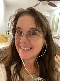 Gina Bohn's Instagram, Twitter & Facebook