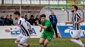 Στο 20' ο παναθηναϊκός άνοιξε το σκορ με γκολ του φώτη ιωαννίδη, στην πρώτη του συμμετοχή ως βασικός με την πράσινη φανέλα. Pana8hnaikos Oloklhrwnei Ta Iatrika Kai Ypografei Ayrio O Fwths Iwannidhs Sfina Gr