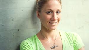 The person behind this incredible athlete, her goals and «nichts existiert ohne ziel» triathletin daniela ryf hat 2016 ein ziel: Daniela Ryf Die Millionenjagd Ist Das Sahnehaubchen Tageswoche