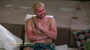 Controversatul partener al giei a ajuns să se sărute nu cu una, nu două, ci cu trei dintre ispite. Insula Sezonul 5 Episodul 10 Clicksud Org