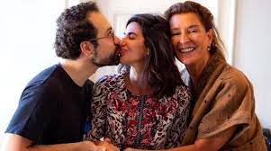 Jun 01, 2021 · nesrin cavadzade devam kararı aldı! Bir Erkekle Opusme Pozunu Paylasan Nesrin Cavadzade O Benim Kankam Son Dakika Magazin