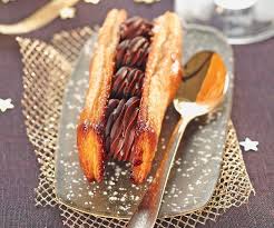 De La Creme Au Chocolat Enfermee Dans 2 Tranches De Pate Feuilletee Caramelisee Un Dessert Simple Facile A Realiser Recette Gourmande Feuillete Alimentation